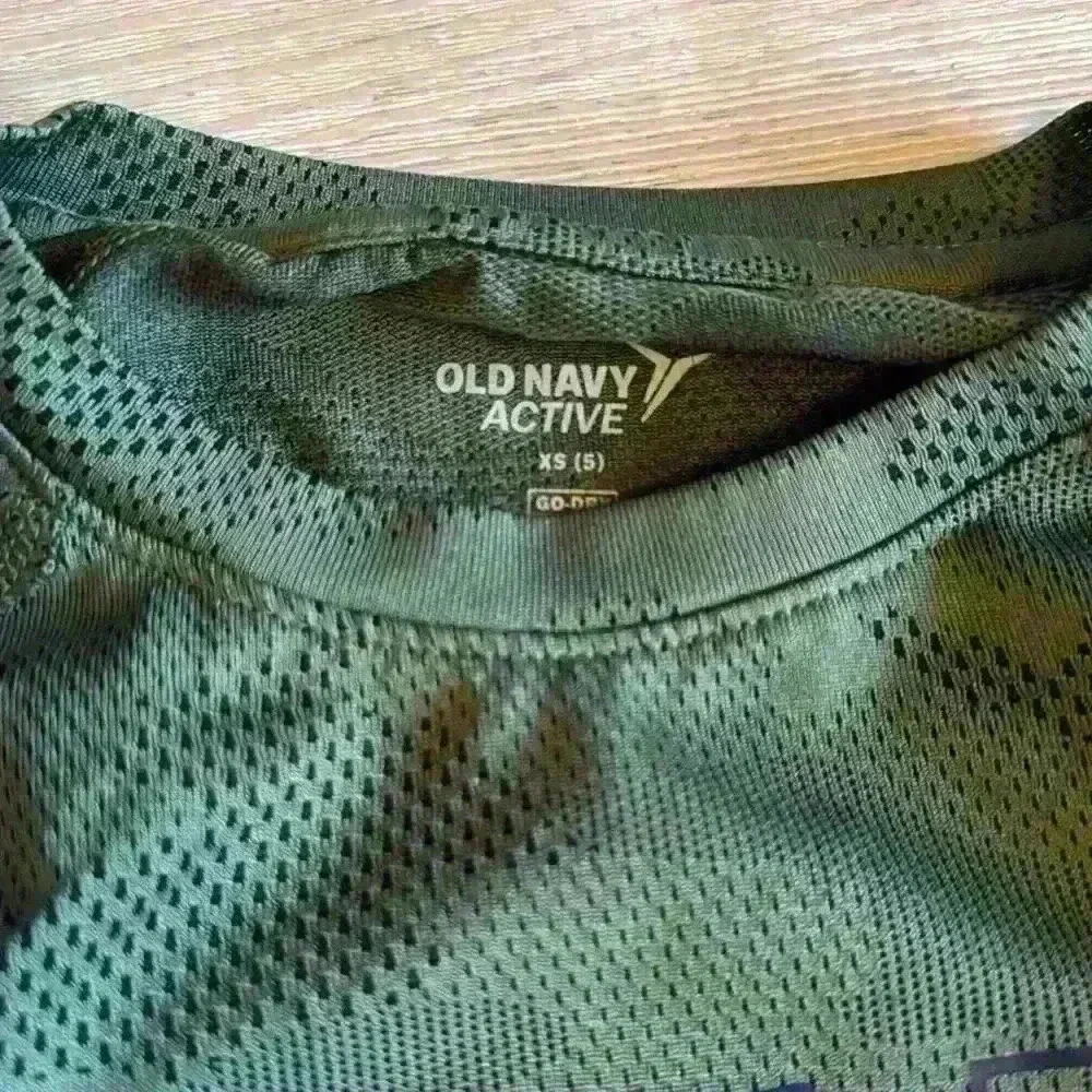 Old Navy shirts size